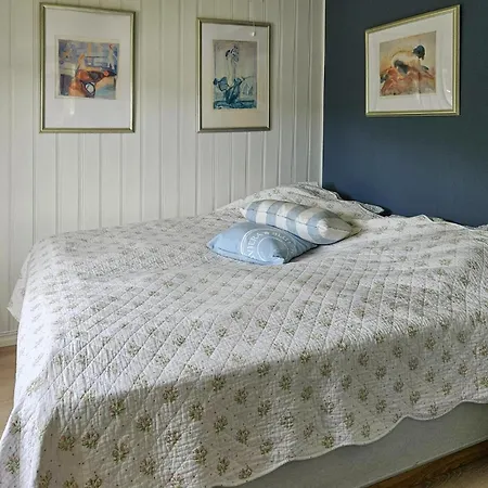 4 Bedroom Cozy In *
